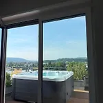 Penthouse Mit Schoenem Moselblick In Metternich