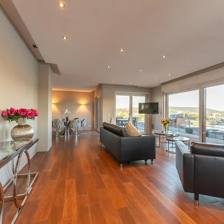 Penthouse Mit Schoenem Moselblick In Metternich Appartamento Coblenza