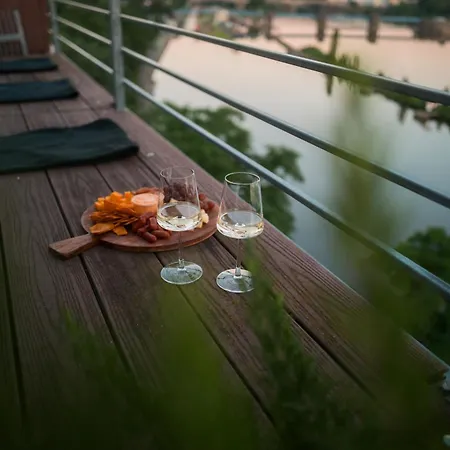 Penthouse Mit Schoenem Moselblick In Metternich Appartamento Coblenza
