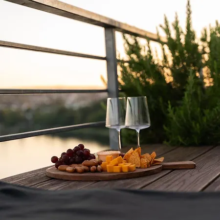 Penthouse Mit Schoenem Moselblick In Metternich