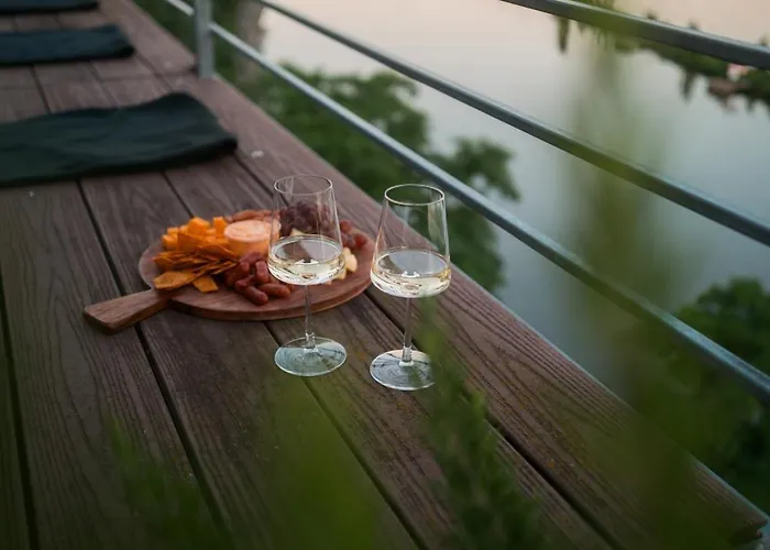 Penthouse Mit Schoenem Moselblick In Metternich דירה קובלנץ