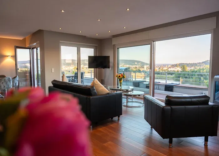 Penthouse Mit Schoenem Moselblick In Metternich 科布倫茨